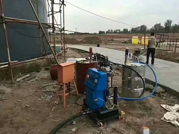 聚氨酯发泡罐体保温施工 南京能用高压发泡机吗?(图3) 聚氨酯发泡罐体保温施工